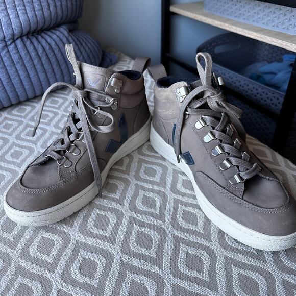Veja Roraima High Top Suede Sneakers - Picture 3 of 7